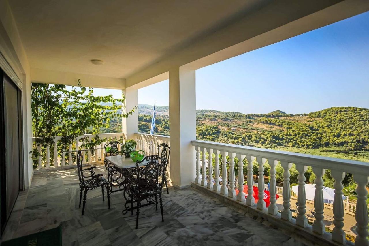 Keri Me Away - Argo'S Summer Poolside Retreats Villa Exterior photo